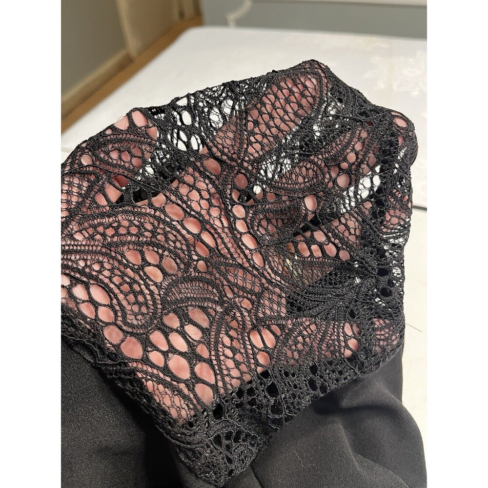 Torrid Black Lace Crepe Scuba Dress Flutter Sleeves Sz ML 10 - Picture 12 of 13